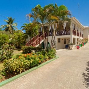 Dee Dee Villa, Barbados