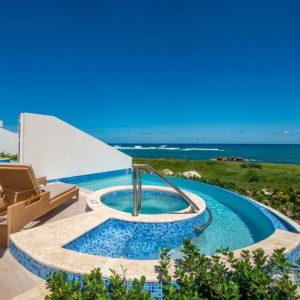 Studio Cliffside Villa at East Resort
